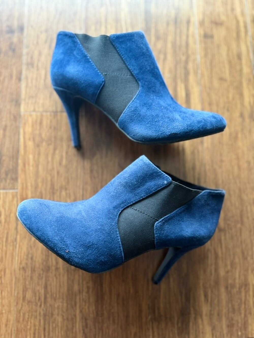 Arturo Chiang Navy Blue Pointed Toe Suede Booties Women's Size 9.5 NWOT - Picture 2 of 12